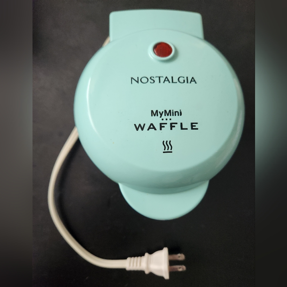 Nostalgia MyMini Electric Waffle Maker